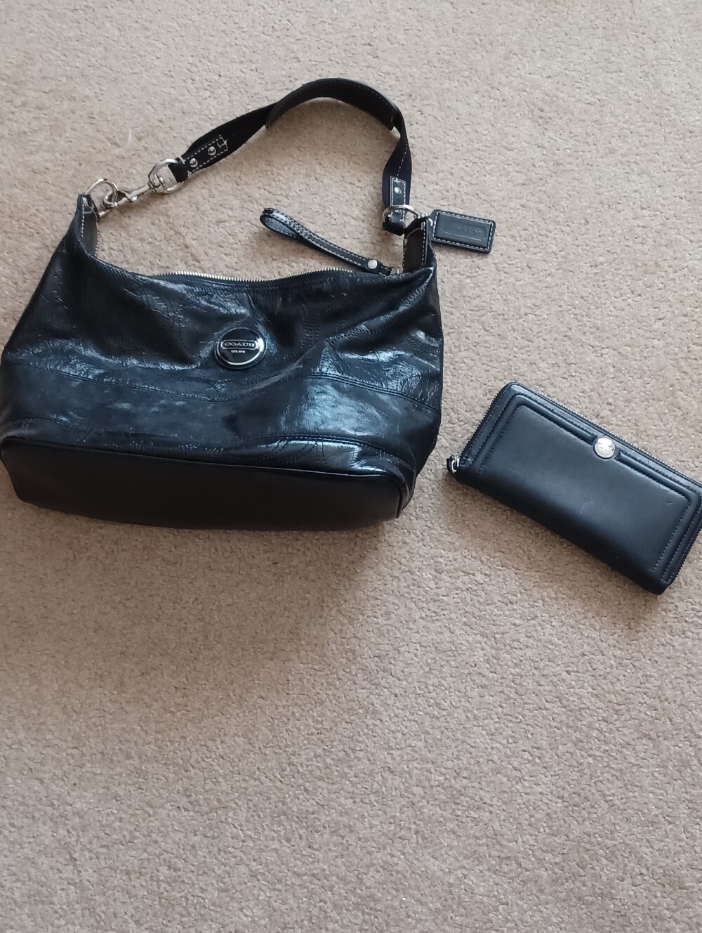 CHELSEA BLACK PATENT LEATHER TOTE